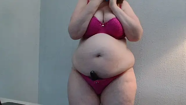 desiree1981 online show from July 15, 2026, 12:21 pm