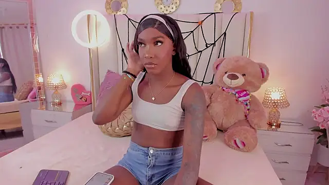 evangelin ts online show from October 29, 2025, 2:08 pm