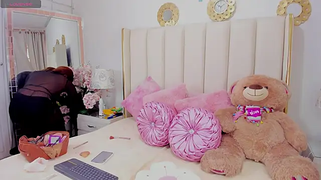 evangelin ts online show from March 23, 2026, 1:59 pm