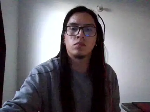 Pitton031 online show from November 24, 2025, 10:42 pm