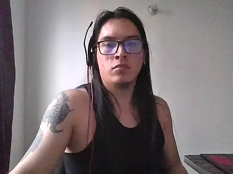 Pitton031 online show from December 15, 2025, 10:25 pm