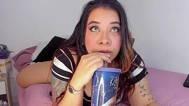 Snapshot of C_rose97 chatting on September 28, 2025, 10:26 pm C rose97 online show from September 28, 2025, 10:26 pm