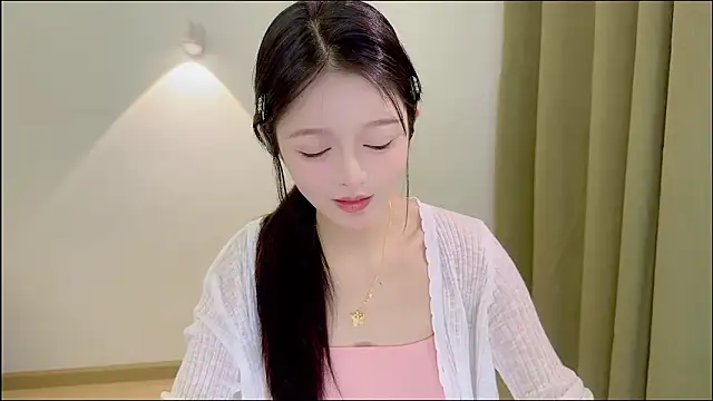 xiaodaibabyy online show from January 19, 2026, 2:10 pm