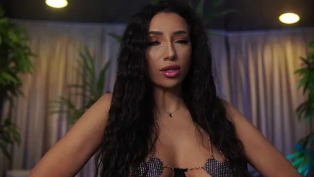 GinaValentinna online show from March 6, 2026, 8:05 pm