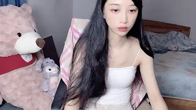 Snapshot of Lili-2 chatting on September 19, 2025, 3:56 pm Lili-2 online show from September 19, 2025, 3:56 pm