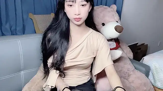 Snapshot of Lili-2 chatting on October 14, 2025, 12:28 pm Lili-2 online show from October 14, 2025, 12:28 pm