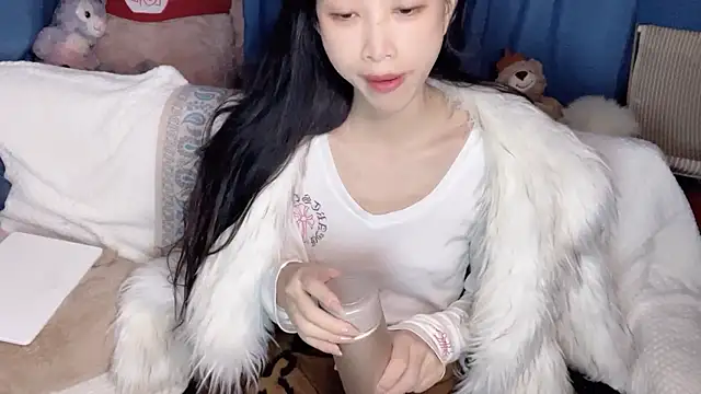 Lili-2 online show from January 14, 2026, 3:50 pm