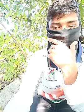 Snapshot of Piyush_2024 chatting on January 1, 2025, 10:21 am Piyush 2024 online show from January 1, 2025, 10:21 am