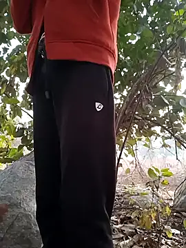 Snapshot of Piyush_2024 chatting on January 22, 2025, 1:42 am Piyush 2024 online show from January 22, 2025, 1:42 am