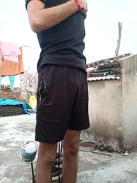 Snapshot of Piyush_2024 chatting on February 27, 2025, 1:59 am Piyush 2024 online show from February 27, 2025, 1:59 am