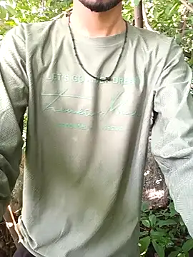 Snapshot of Piyush_2024 chatting on September 30, 2025, 2:05 am Piyush 2024 online show from September 30, 2025, 2:05 am