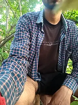 Snapshot of Piyush_2024 chatting on November 5, 2025, 1:38 am Piyush 2024 online show from November 5, 2025, 1:38 am