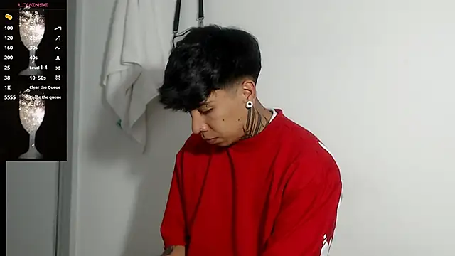 Nickhot0609 online show from March 1, 2025, 9:15 pm