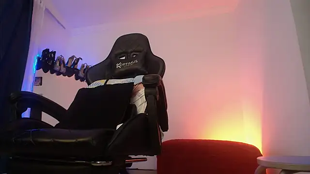 Madame Shein  online show from January 26, 2025, 10:46 pm