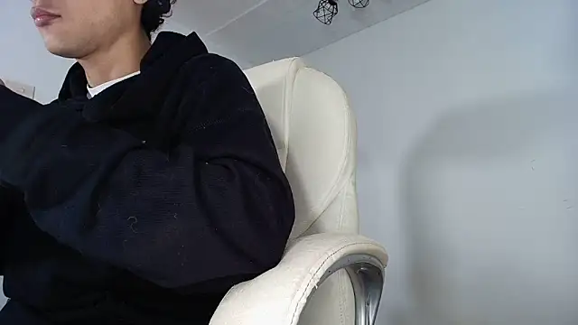 Edward Milleer online show from October 18, 2025, 3:53 am