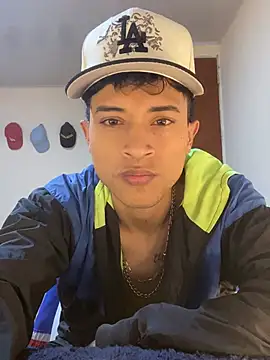 Snapshot of Edward_Milleer chatting on March 1, 2026, 5:09 am Edward Milleer online show from March 1, 2026, 5:09 am