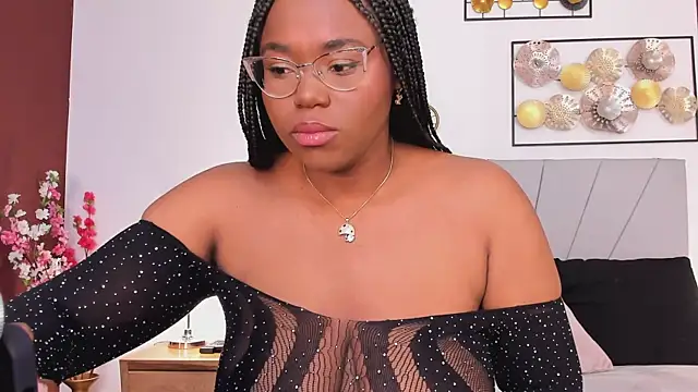 Snapshot of Makena_gh chatting on September 19, 2025, 3:41 am Makena gh online show from September 19, 2025, 3:41 am