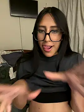 AleFantasy0001 online show from November 20, 2025, 3:39 am