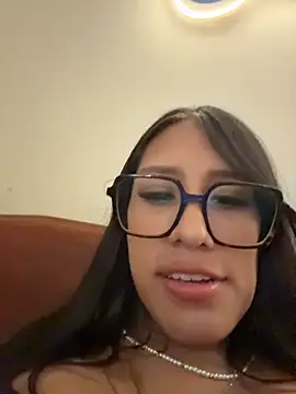 Snapshot of AleFantasy0001 chatting on March 31, 2026, 5:19 am AleFantasy0001 online show from March 31, 2026, 5:19 am