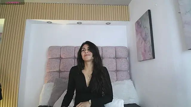 Melodi Roux online show from July 26, 2026, 12:56 pm