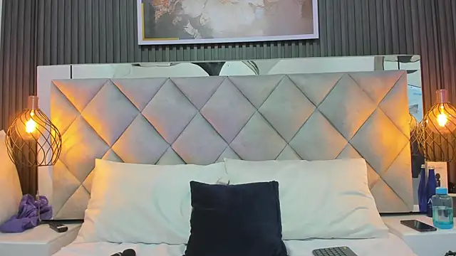 Snapshot of Emma_Payton chatting on October 6, 2025, 4:15 pm Emma Payton online show from October 6, 2025, 4:15 pm