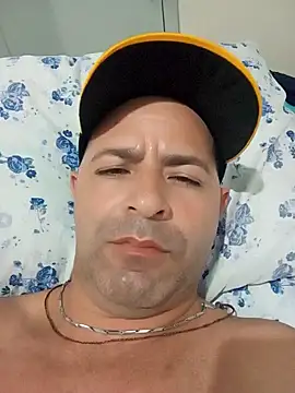 Snapshot of Marciogrei chatting on December 27, 2024, 11:21 pm Marciogrei online show from December 27, 2024, 11:21 pm