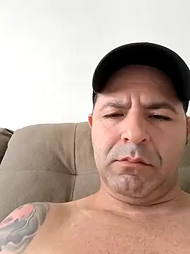 Snapshot of Marciogrei chatting on November 17, 2025, 8:03 pm Marciogrei online show from November 17, 2025, 8:03 pm