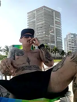 rolesexy online show from April 26, 2026, 6:05 pm