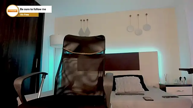 MattDevon online show from December 21, 2025, 5:58 am