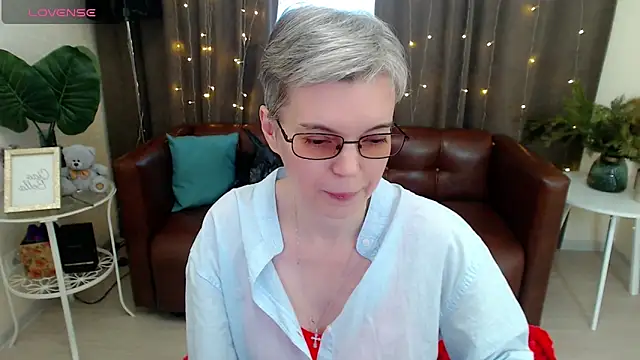Cutie Erikaa1 online show from December 26, 2024, 8:50 am
