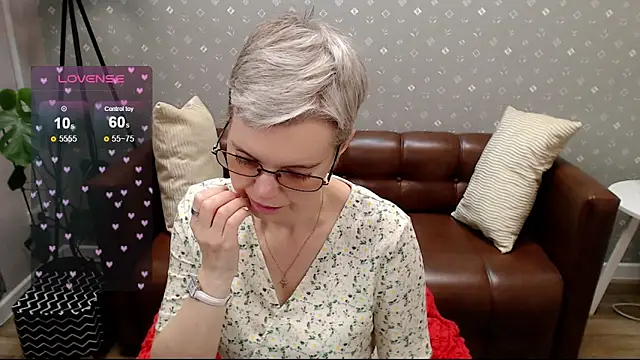 Cutie Erikaa1 online show from September 26, 2025, 2:26 am