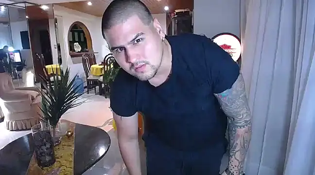 pitbullveryhot online show from February 9, 2025, 8:00 am