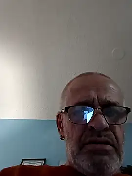 geilerschwanz64 online show from January 24, 2025, 6:35 pm