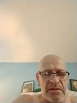 geilerschwanz64 online show from April 24, 2026, 5:10 am