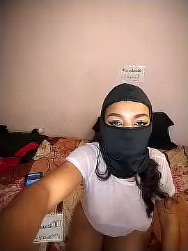 Yessicafoxy online show from March 20, 2026, 4:56 pm