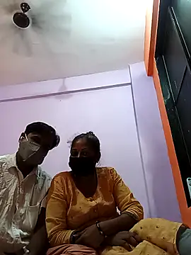 cutecouple 9 online show from September 13, 2025, 4:40 pm