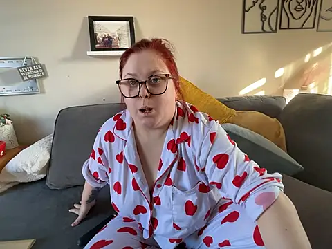 Tallulah-mae-xoxox online show from February 2, 2025, 11:30 am