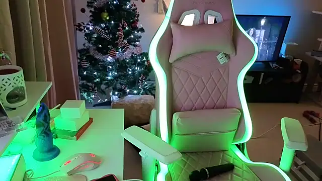 Tallulah-mae-xoxox online show from November 24, 2025, 7:13 pm