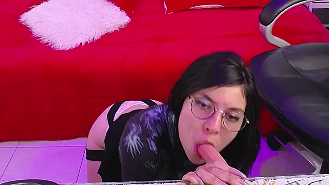 xihomy  online show from January 29, 2025, 11:04 pm