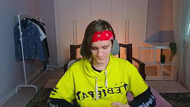 nikompell online show from March 22, 2025, 2:27 am