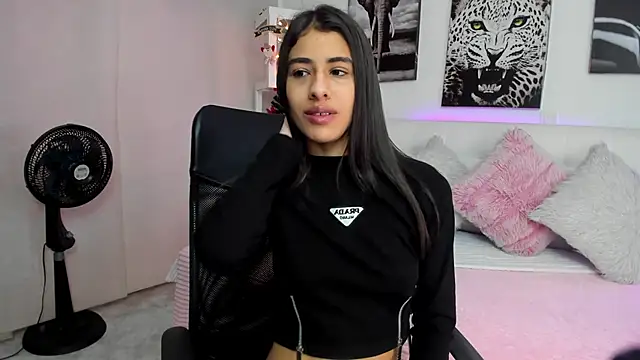 valery-rivas online show from December 26, 2024, 12:49 pm