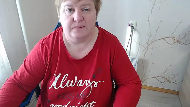 Snapshot of Limonka-Fire chatting on February 18, 2026, 8:43 am Limonka-Fire online show from February 18, 2026, 8:43 am