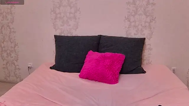 Snapshot of Moonlight_Jasmine chatting on December 16, 2024, 7:04 am Moonlight Jasmine online show from December 16, 2024, 7:04 am
