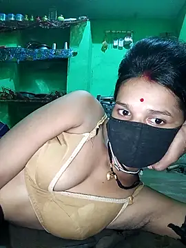 Snapshot of Hoty_girl_143 chatting on September 20, 2025, 6:25 am Hoty girl 143 online show from September 20, 2025, 6:25 am