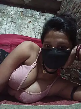 Hoty girl 143 online show from June 8, 2026, 11:49 pm