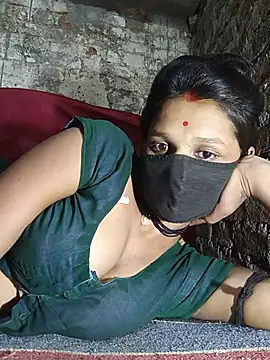 Hoty girl 143 online show from June 21, 2026, 4:42 pm