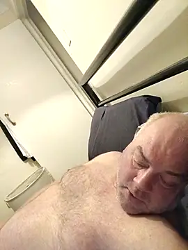 Snapshot of thank1973 chatting on December 18, 2025, 1:39 pm thank1973 online show from December 18, 2025, 1:39 pm