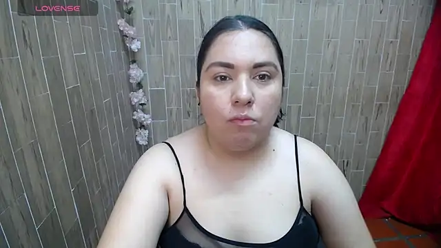 Snapshot of solyeria chatting on April 23, 2026, 1:18 am solyeria online show from April 23, 2026, 1:18 am