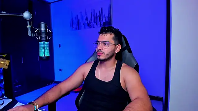 Snapshot of BrunoD31 chatting on October 7, 2025, 1:52 pm BrunoD31 online show from October 7, 2025, 1:52 pm