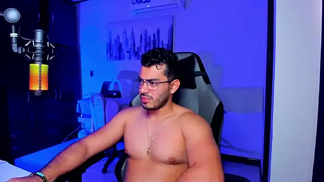 Snapshot of BrunoD31 chatting on October 20, 2025, 4:07 pm BrunoD31 online show from October 20, 2025, 4:07 pm